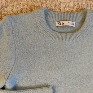 Fuzzy cropped sweater